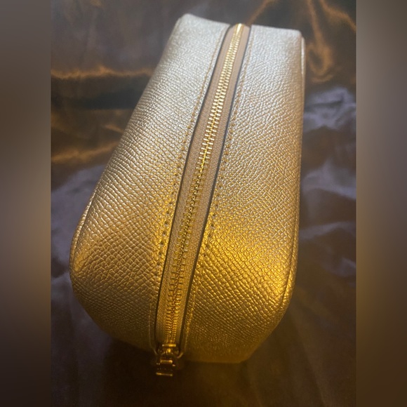 Coach Gold Bag - Picture 2 of 8